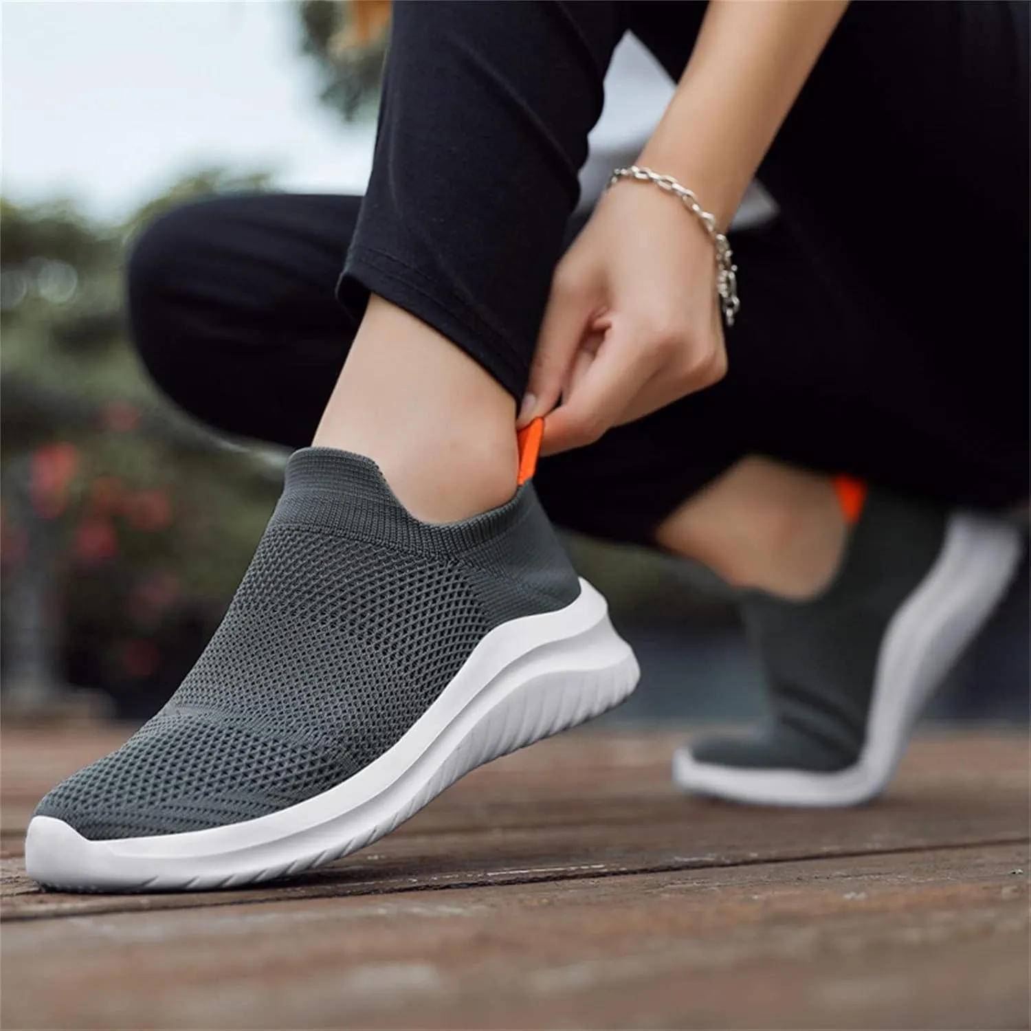 Arch Support Platform Sneakers for Women Lightweight Casual Sneakers for Gym Travel Work Business Casual Shoe