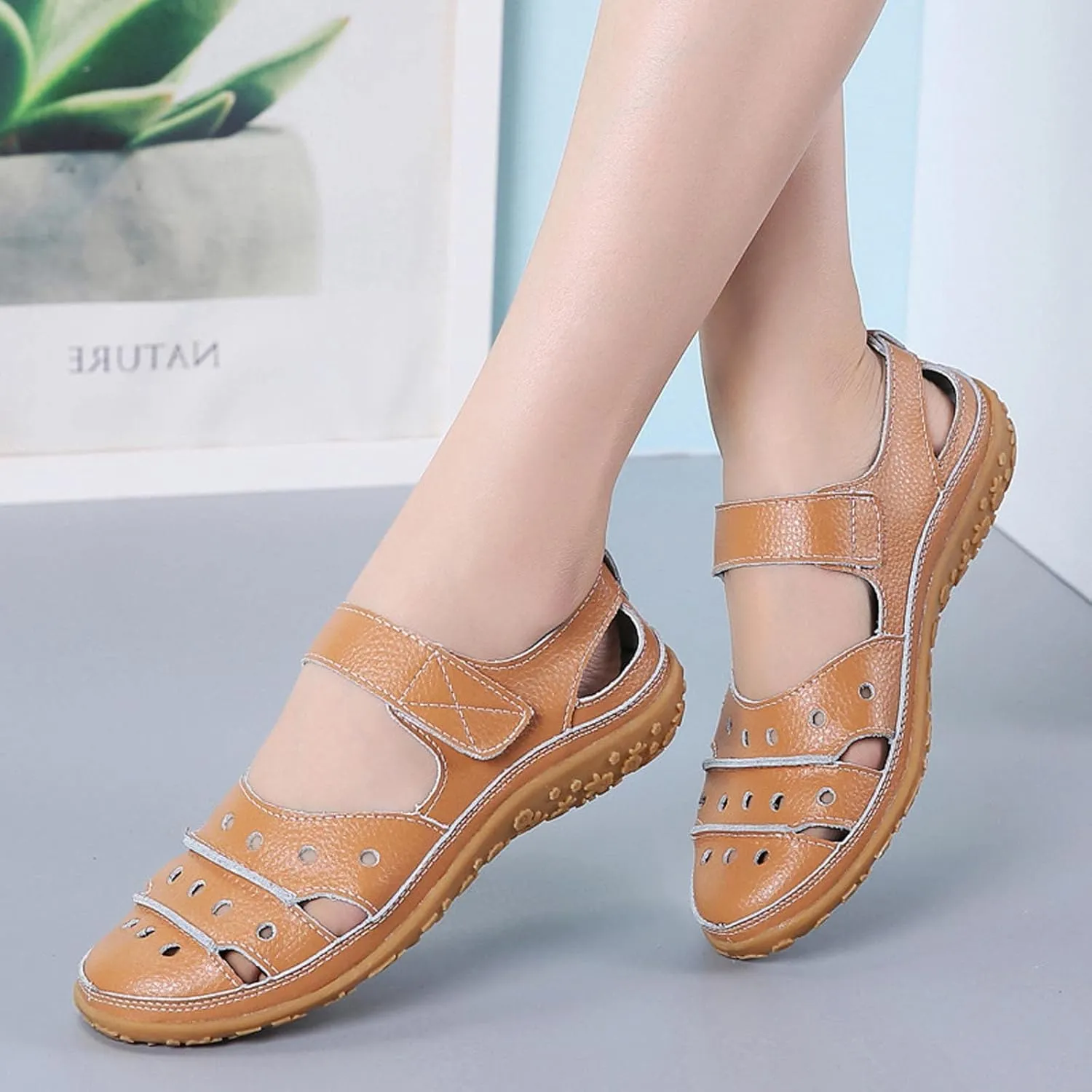 Closed Toe Sandals for Women Breathable Comfy Adjustable Walking Shoes Sporty Flats Travel Non Slip Cutout Cushioned Footwear
