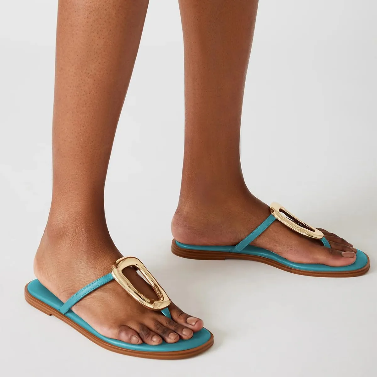 FSJ Women Open Toe Flat Thong Sandals T-Strap Gold Detail Flip Flops Slip-On Slides Casual Summer Beach Fashion Slippers Size 4-16 US
