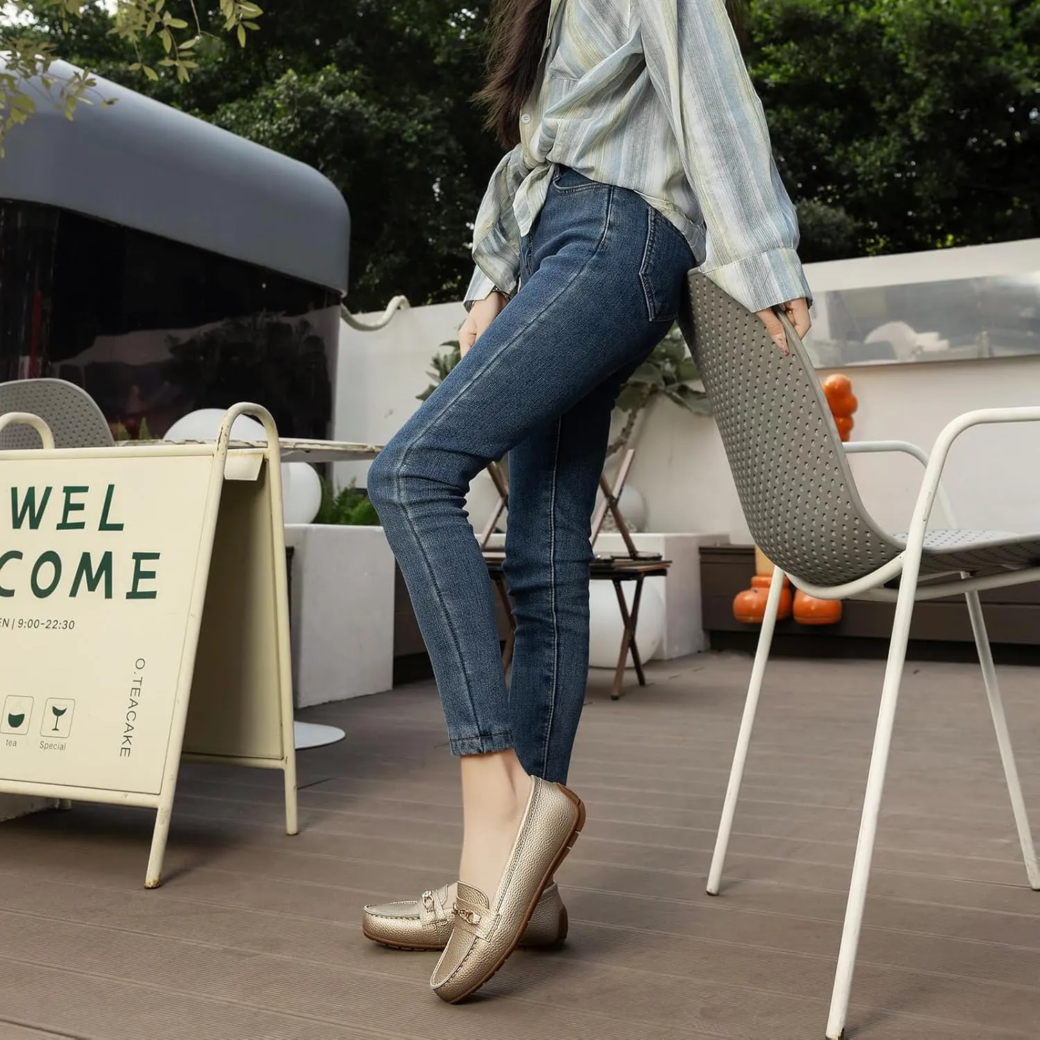 Women's Comfortable & Lightweight Leather Loafers Slip-Ons Driving Mocs Walking Shoes Cute Business Casual Dress Shoes Work Flats for Women