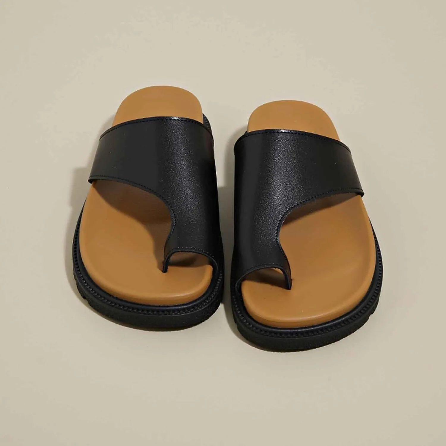 Women's Comfortable Thick Sole Flip Flops Summer Beach Sandals Casual Outdoor Slip On Slippers for Walking Travel