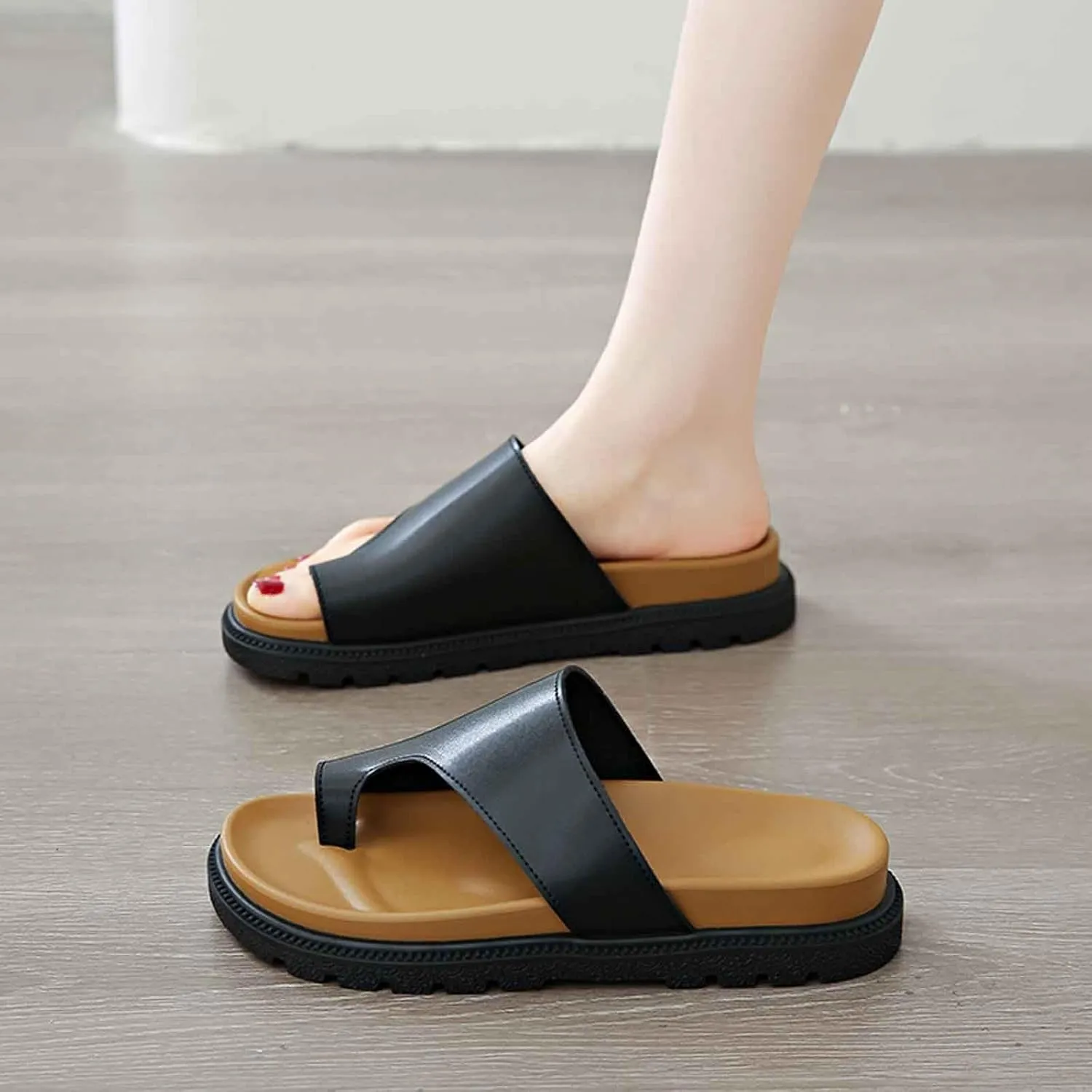 Women's Comfortable Thick Sole Flip Flops Summer Beach Sandals Casual Outdoor Slip On Slippers for Walking Travel