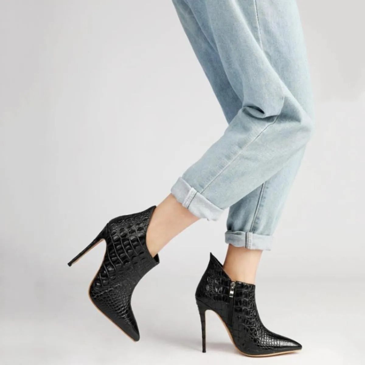 Women's Fashion Snakeskin Stiletto High Heels Ankle Boots Sexy Side Zipper Booties Elegant Business Leather Short Boots